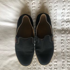 Mesh OluKai black great condition